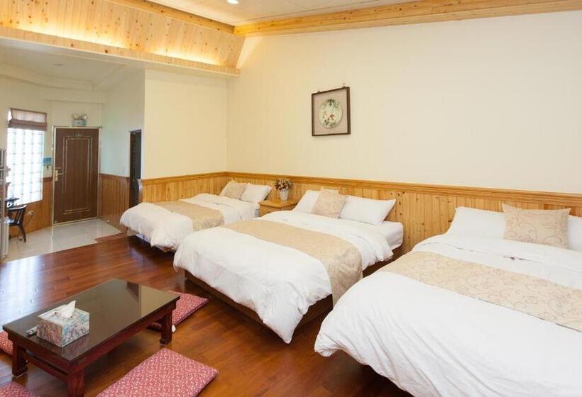 سوییت خانوادگی, Chun Feng Cao Tang Homestay