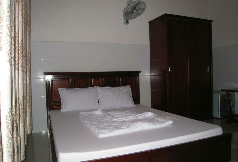 اتاق استاندارد, Hoa Sua Motel