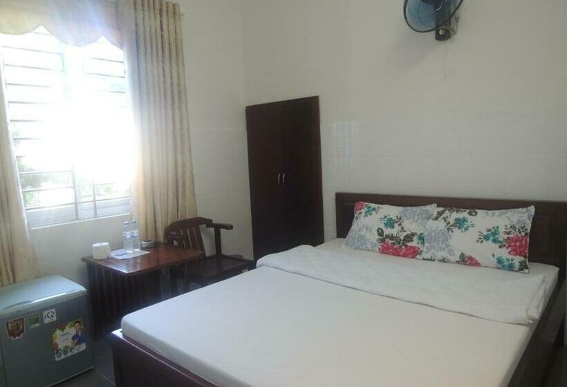 اتاق استاندارد, Hoa Sua Motel