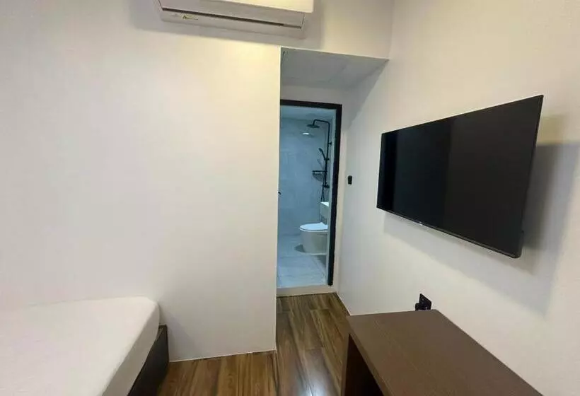 استودیوی لوکس, Bibee Maldives