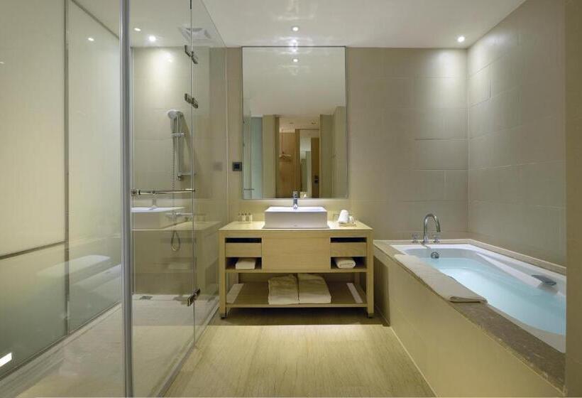 اتاق لوکس چهار تخته, Chihpen Century