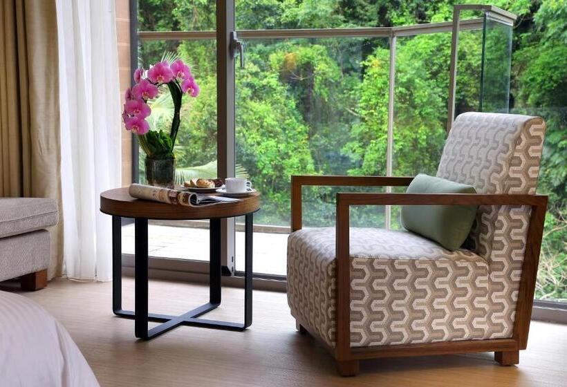 اتاق استاندارد با چشمانداز کوهستان, Chihpen Century