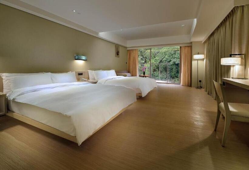 اتاق لوکس چهار تخته, Chihpen Century