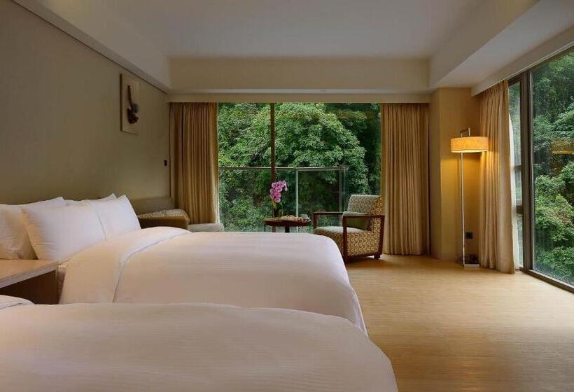 اتاق لوکس چهار تخته, Chihpen Century