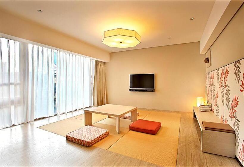 اتاق استاندارد سه نفره, Chihpen Century