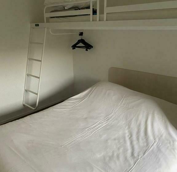 Трехместный Номер Стандарт Совместная Ванная, F1 Verdun