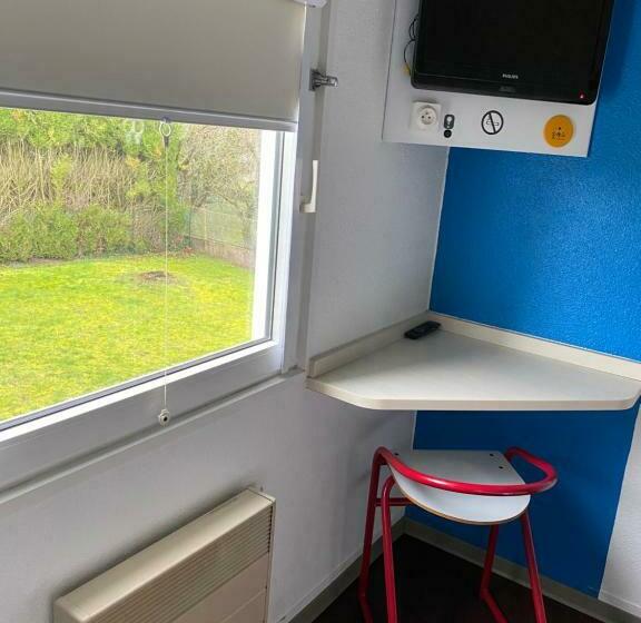 Трехместный Номер Стандарт Совместная Ванная, F1 Verdun