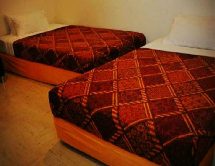 חדר דלוקס, Old Budget