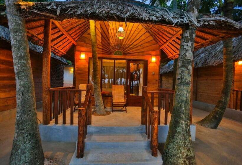 Хижина, Thejan Beach Cabanas