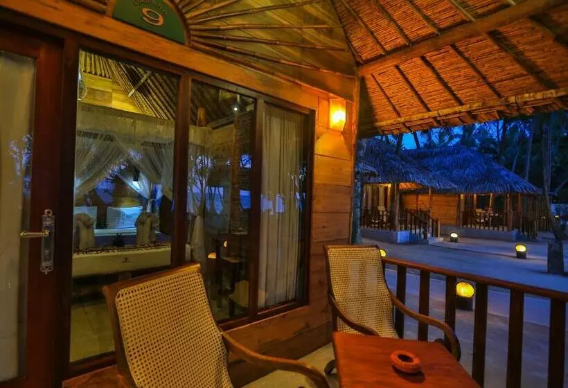 Maja/Mökki, Thejan Beach Cabanas