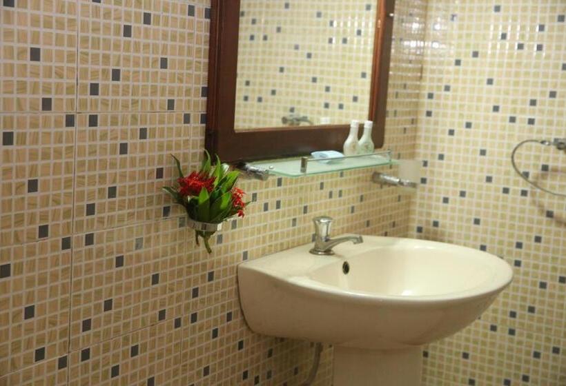 Номер Стандарт Трехместный, Thejan Beach Cabanas