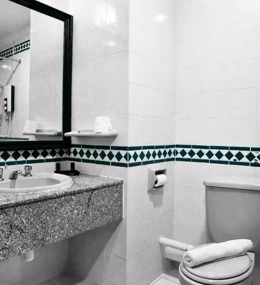 キングサイズベッドのデラックスルーム, Leisure Cove Hotel & Apartments