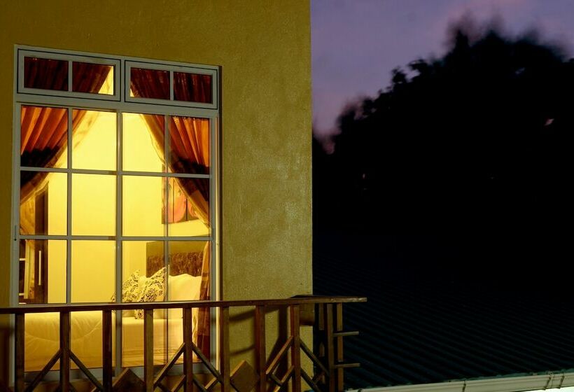 Utcára Néző Deluxe Szoba, Lily Rest Maldives