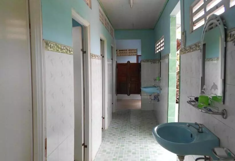 اتاق استاندارد سه تخته با چشم‌انداز باغ, Ba Linh Homestay