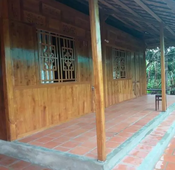 اتاق استاندارد سه تخته با چشم‌انداز باغ, Ba Linh Homestay