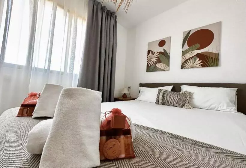 Standard-bungalow 2 Makuuhuonetta, Albir Hills Apartments