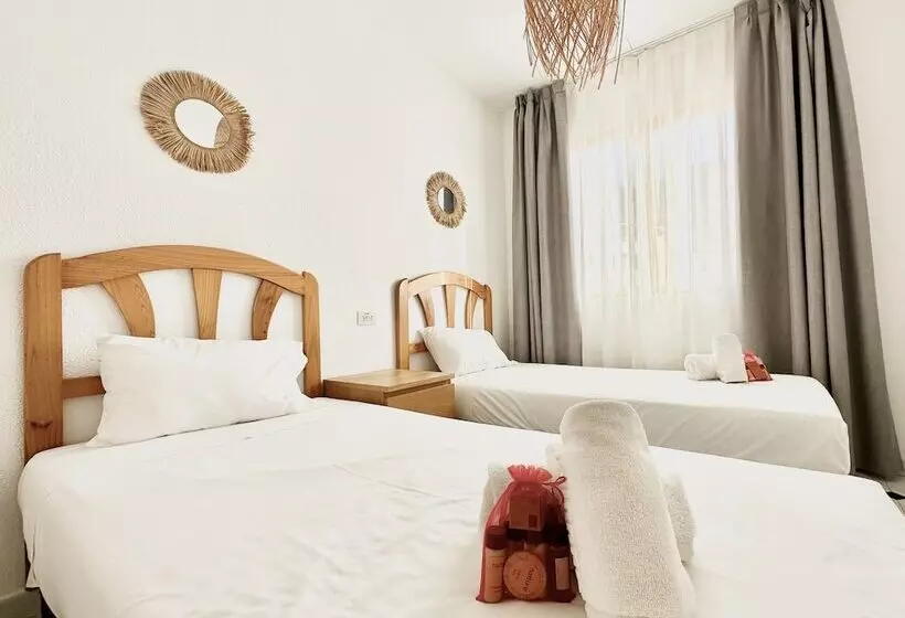 Standard-bungalow 2 Makuuhuonetta, Albir Hills Apartments