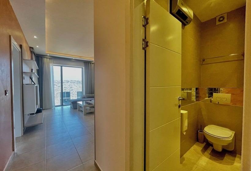 آپارتمان راحتی 1 خوابه, Butua Residence