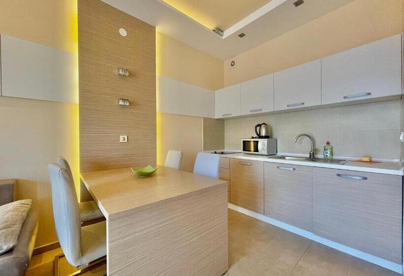 آپارتمان راحتی 1 خوابه, Butua Residence