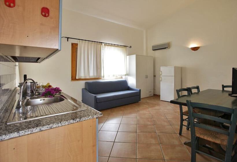 דירת חדר, Club Esse Residence Capo D'orso