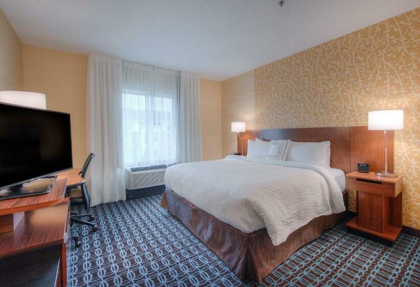 غرفة قياسية سرير كينج, Fairfield Inn & Suites By Marriott Charlotte Airport