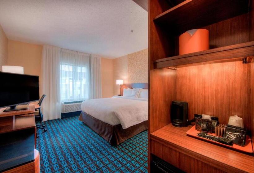 غرفة قياسية سرير كينج, Fairfield Inn & Suites By Marriott Charlotte Airport