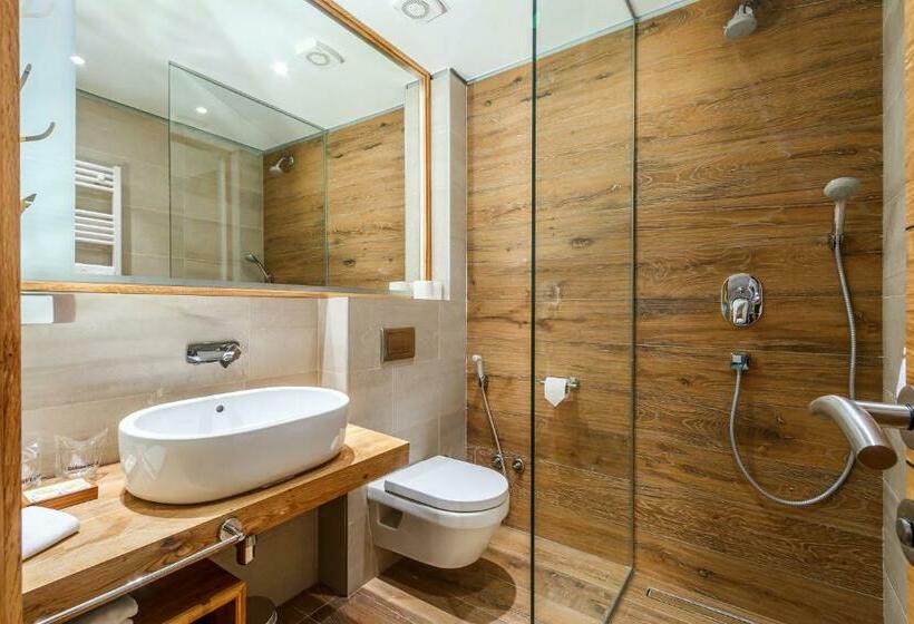 سوییت جونیور, Pino Nature Hotel, Bw Premier Collection