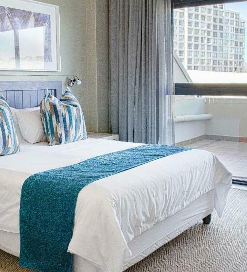 침실 2개 아파트, Strand Pavilion