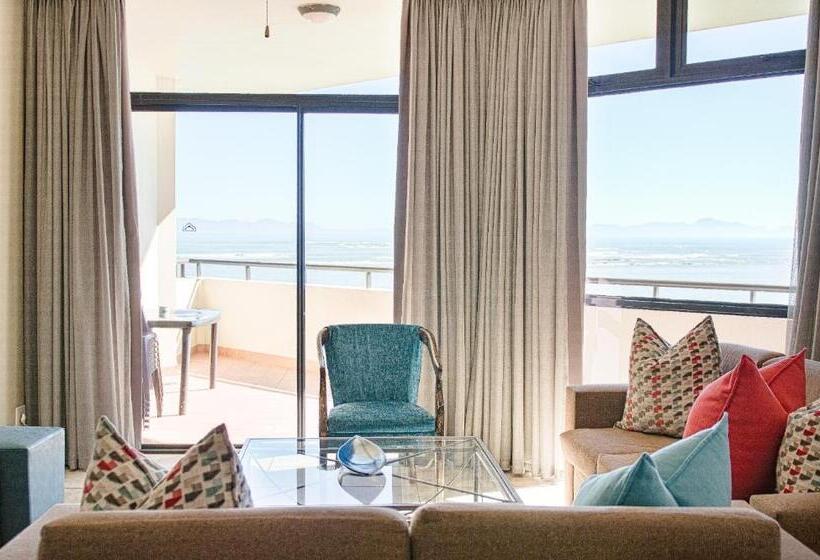 침실 3개 바다 전망 아파트, Strand Pavilion