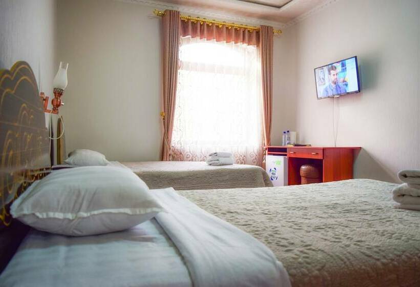 غرفة قياسية, Zilol Baxt