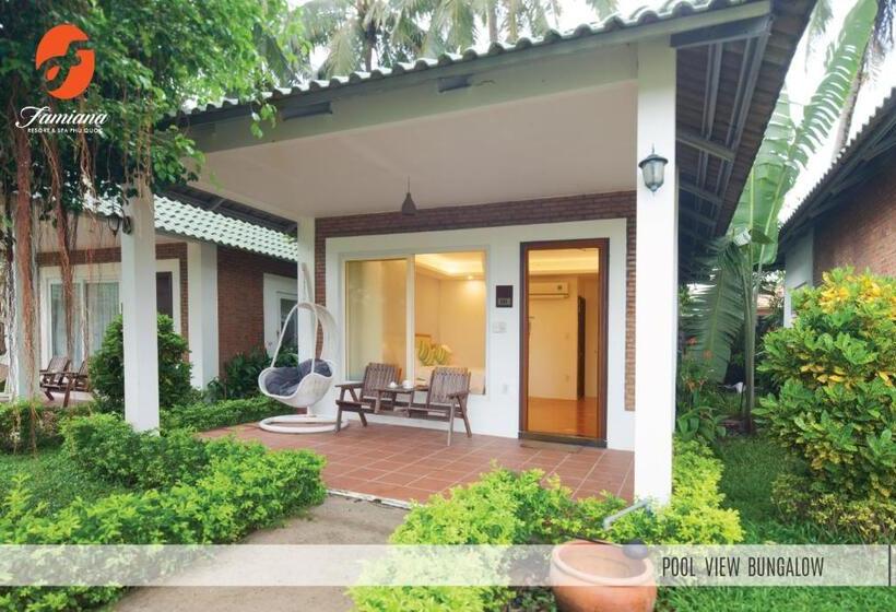 اتاق استاندارد با چشم‌انداز استخر, Famiana Green Villa