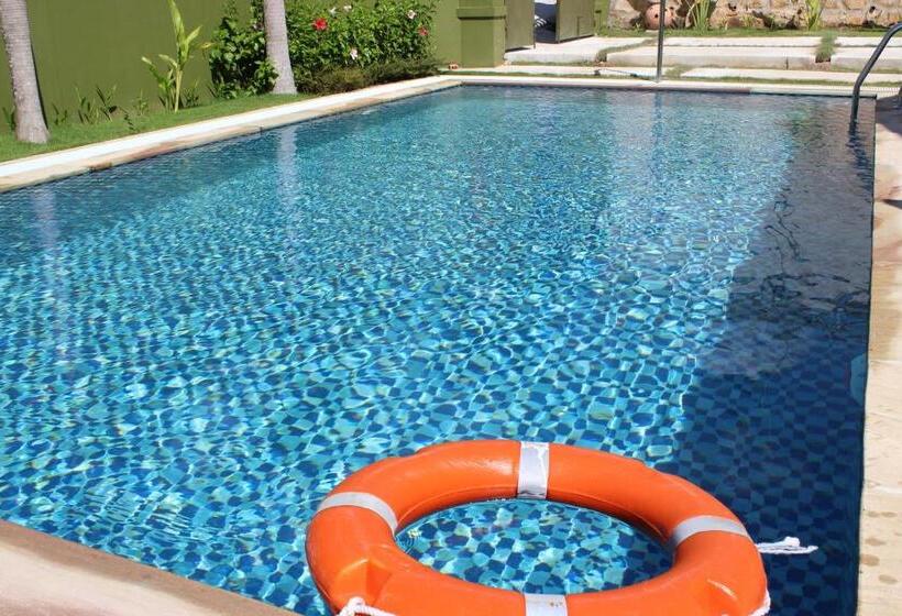 ویلای یک اتاق خوابه با استخر شنا, Famiana Green Villa