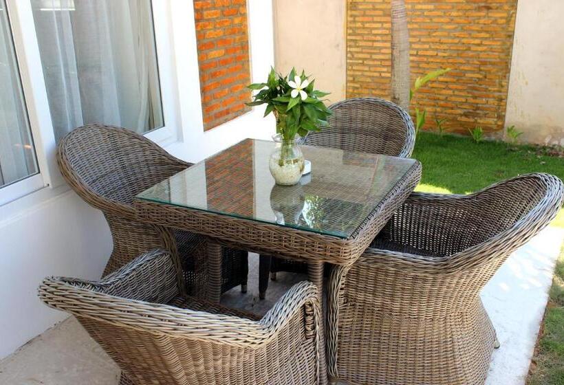 ویلای یک اتاق خوابه با استخر شنا, Famiana Green Villa