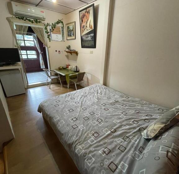 اتاق استاندارد با چشم‌انداز کوهستان, Wangyuku B&b
