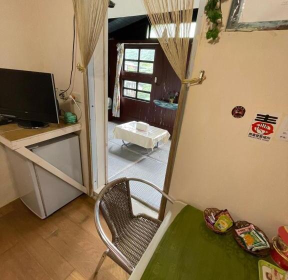 اتاق استاندارد با چشمانداز کوهستان, Wangyuku B&b