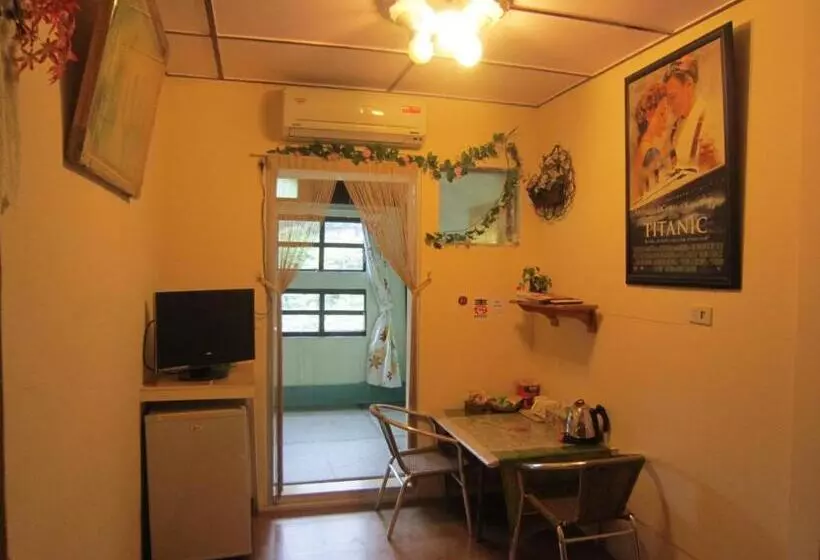 اتاق استاندارد با چشمانداز کوهستان, Wangyuku B&b