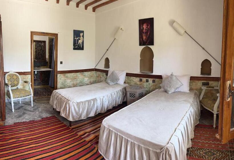 اتاق استاندارد, La Lune Du Desert