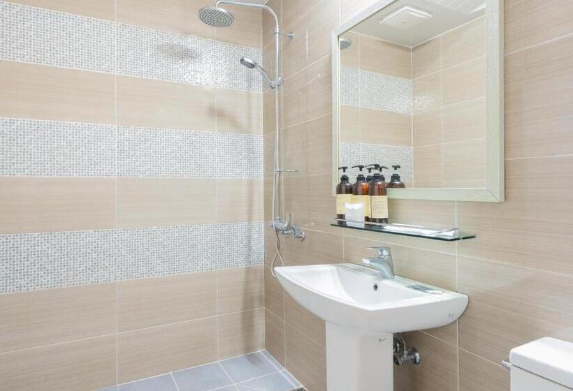 Семейный Номер Вид на Море, Ocean Palade