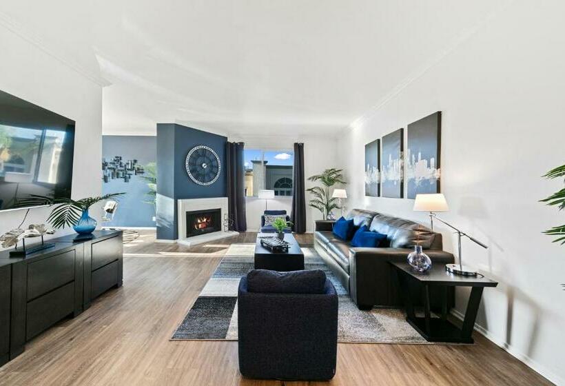 Апартаменты 2 Спальни, Beverly Hills Penthouse 2 Br Apt With Parking 407