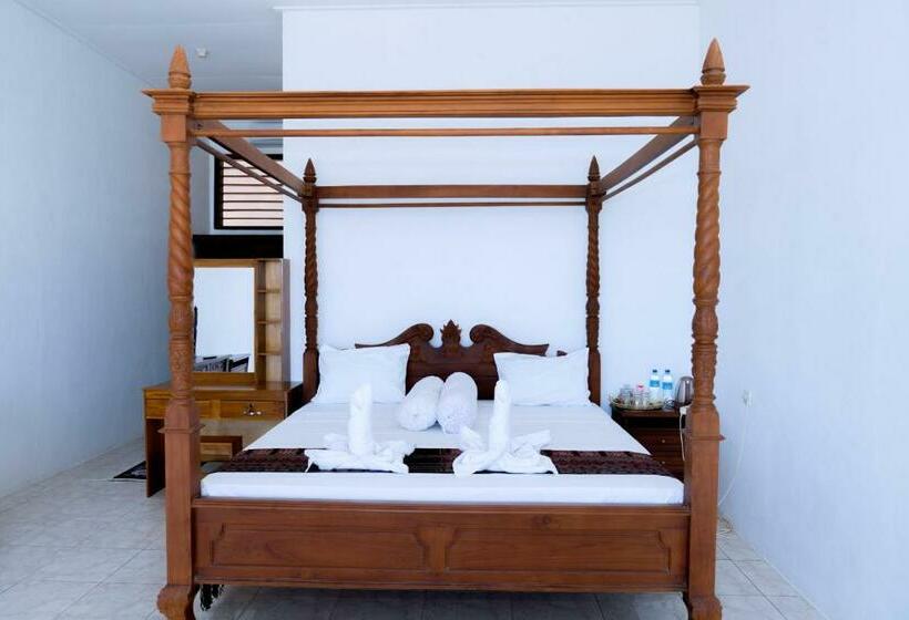 Номер Deluxe, Frans Bernadus Hotel And Resto