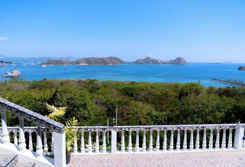 Номер Deluxe, Frans Bernadus Hotel And Resto