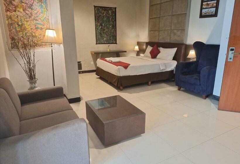 Executive Suite, Javein Blue Pacific
