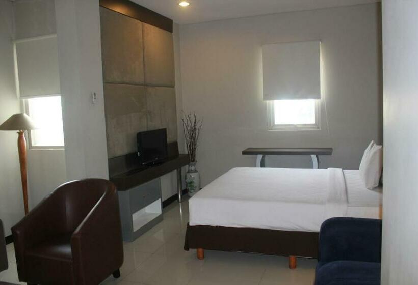 Executive Suite, Javein Blue Pacific