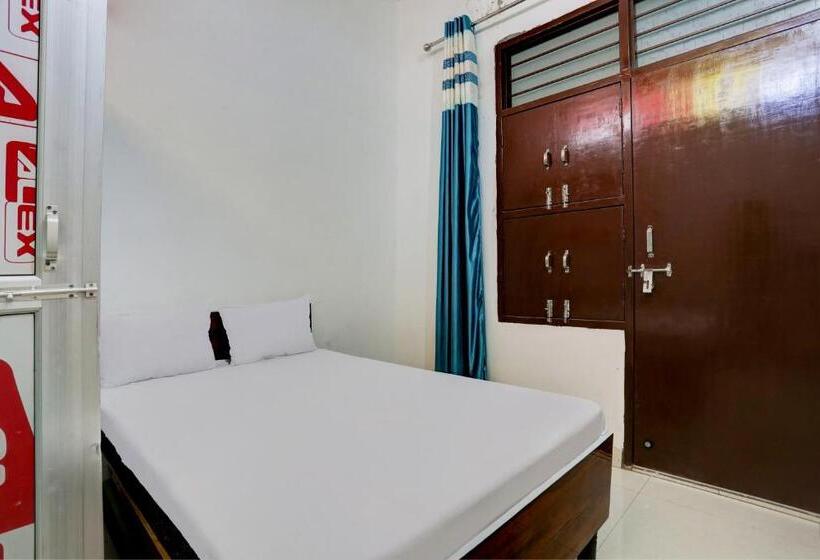 Triple Classic Room, Oyo Amit Oyo