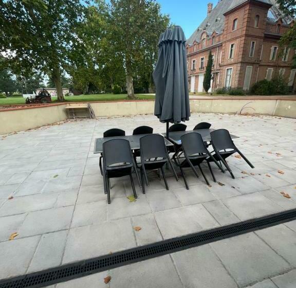 غرفة قياسية مزوَّدة بتراس, Chateau De Nolet