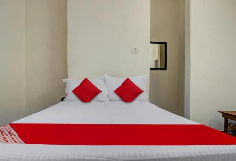 Quarto Triplo Clássico, Oyo Flagship Gandharv Lodging & Boarding