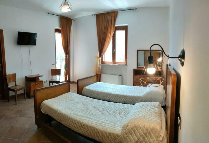 חדר סטנדרט עם מרפסת, Tenuta Villa Torriti