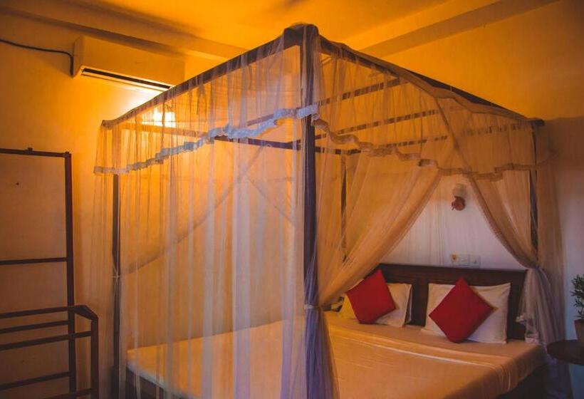 Номер Deluxe с Балконом, Kapila Guest In Unawatuna