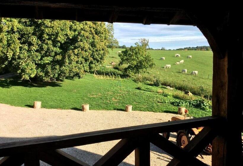 Трехместный Номер Стандарт с Балконом, Domaine De Noyer