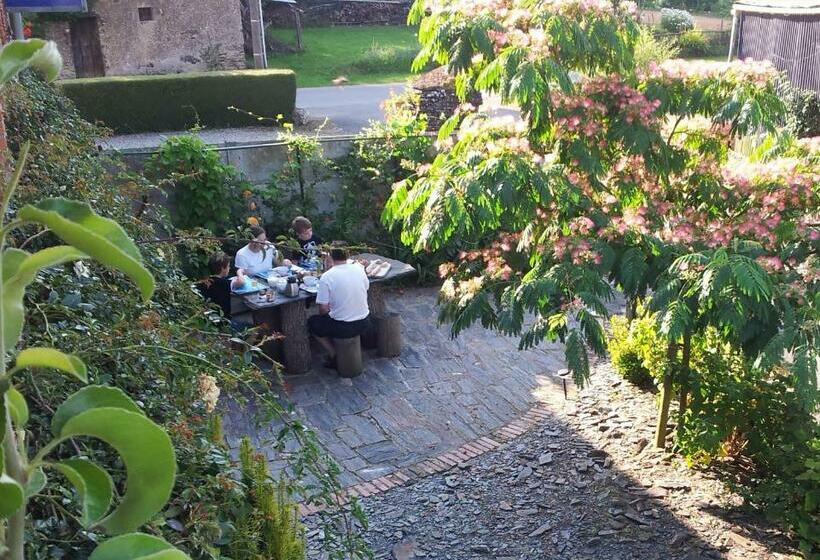 Номер Стандарт, L'hôt'berge